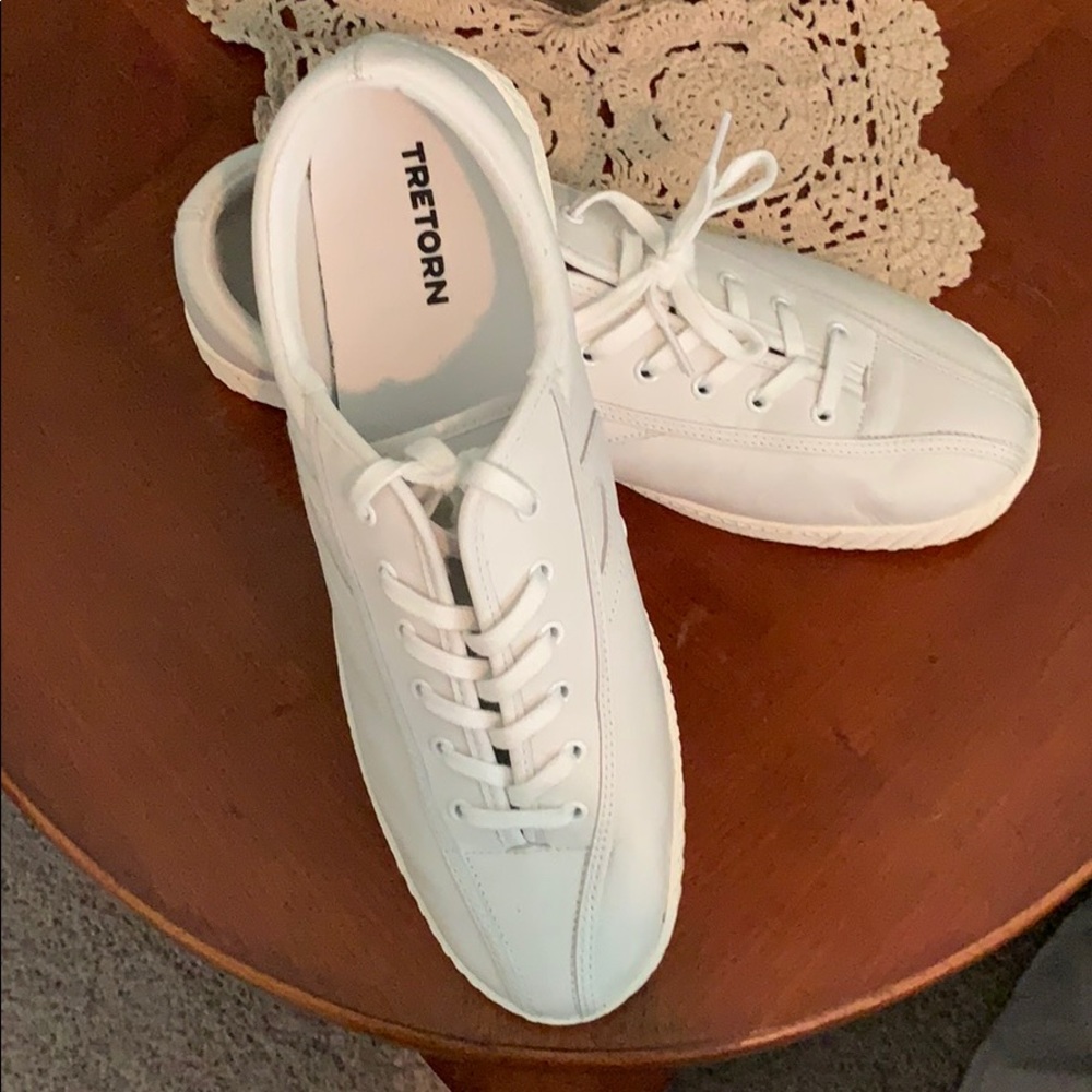 Tretotorn White Leather Sneakers